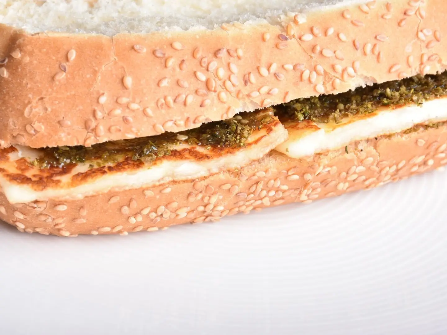 ساندوتش حلوم زعتر