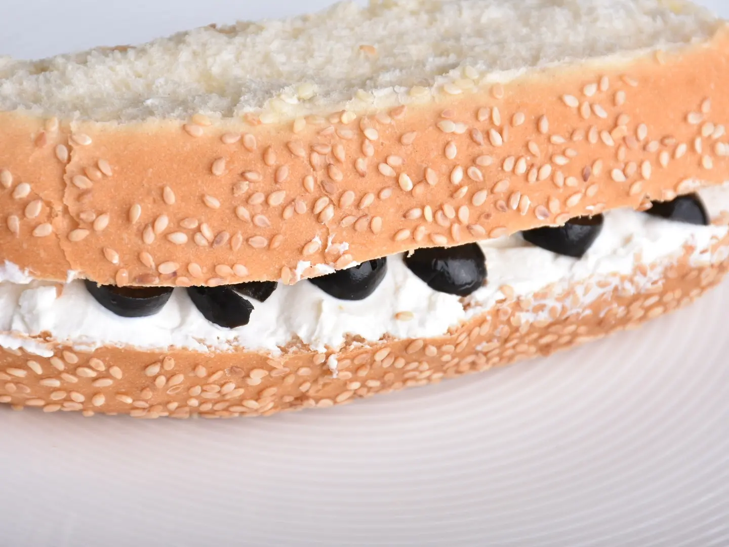 ساندوتش جبن زيتون