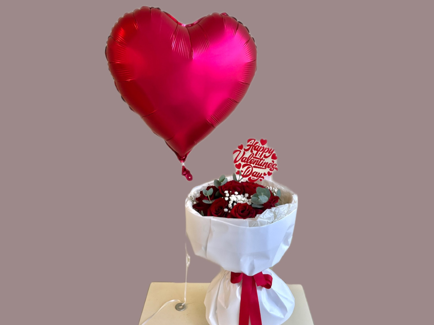 Red Bouquet With Balloon 1116