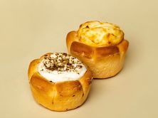 فطائر ميني ( لبنة وجبنة)