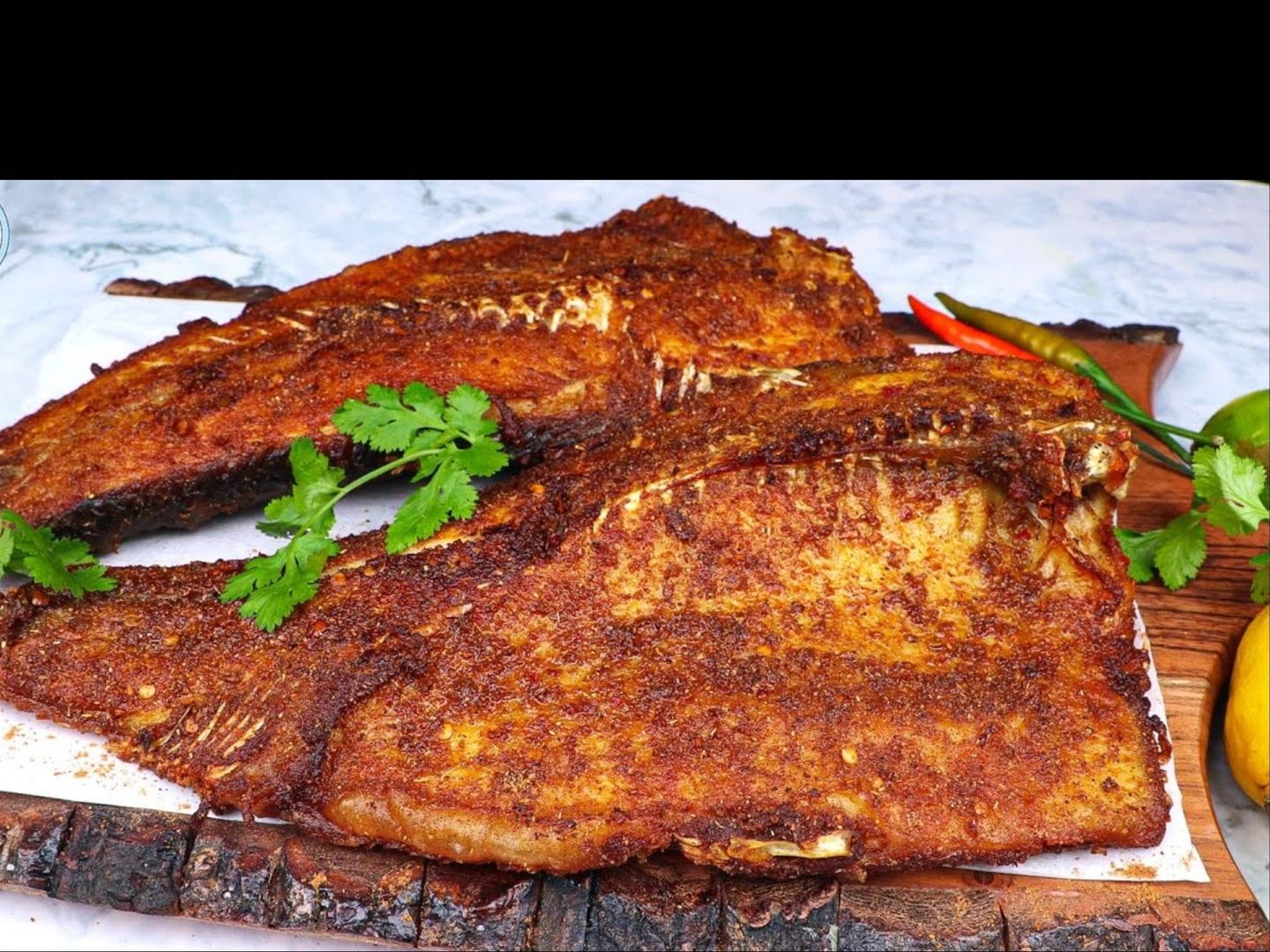 Rahu Fry Fish With 2 Butter Nan & Lahori Chana