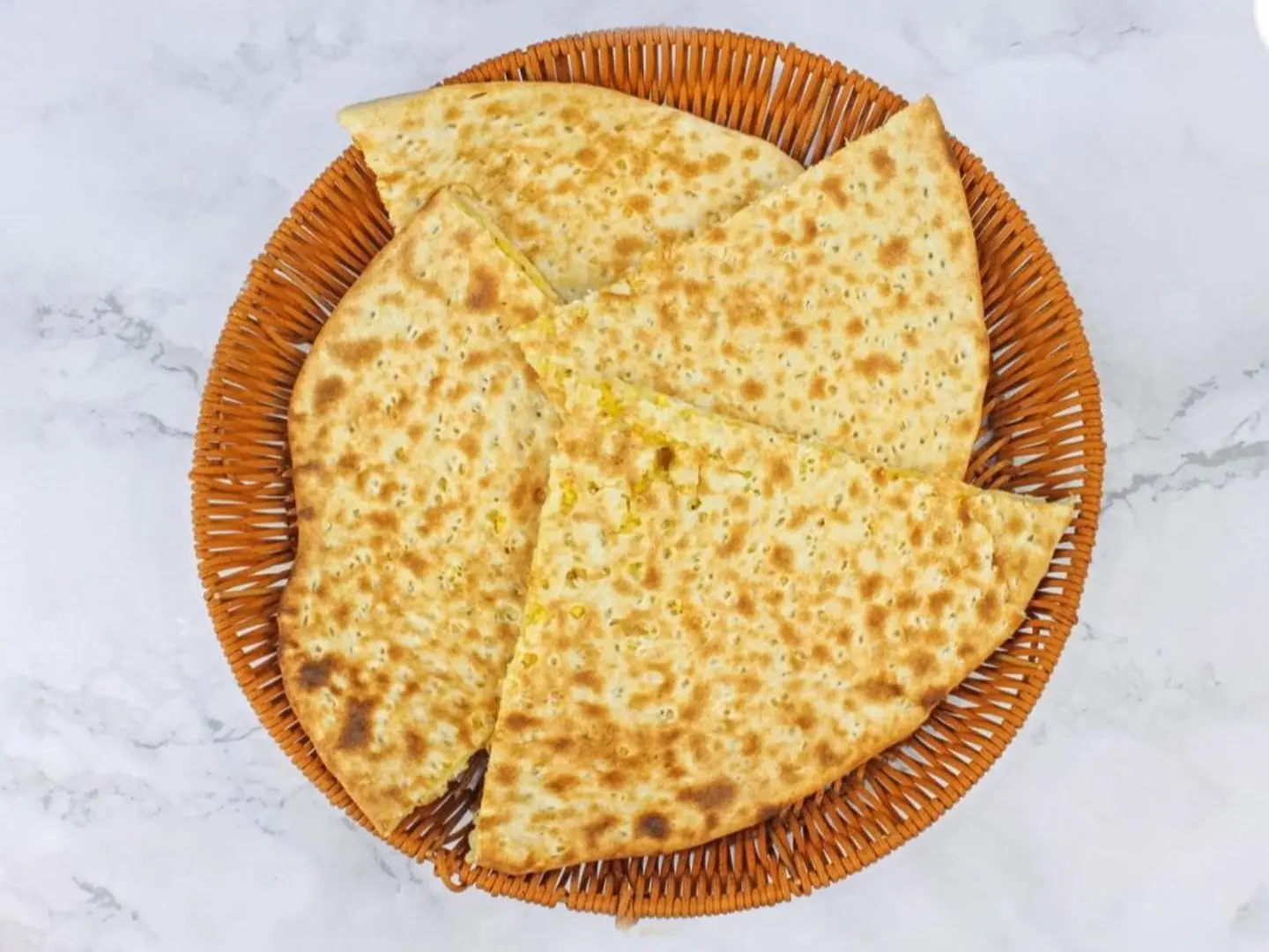 Tamees Biscuit With Cheese And Thyme