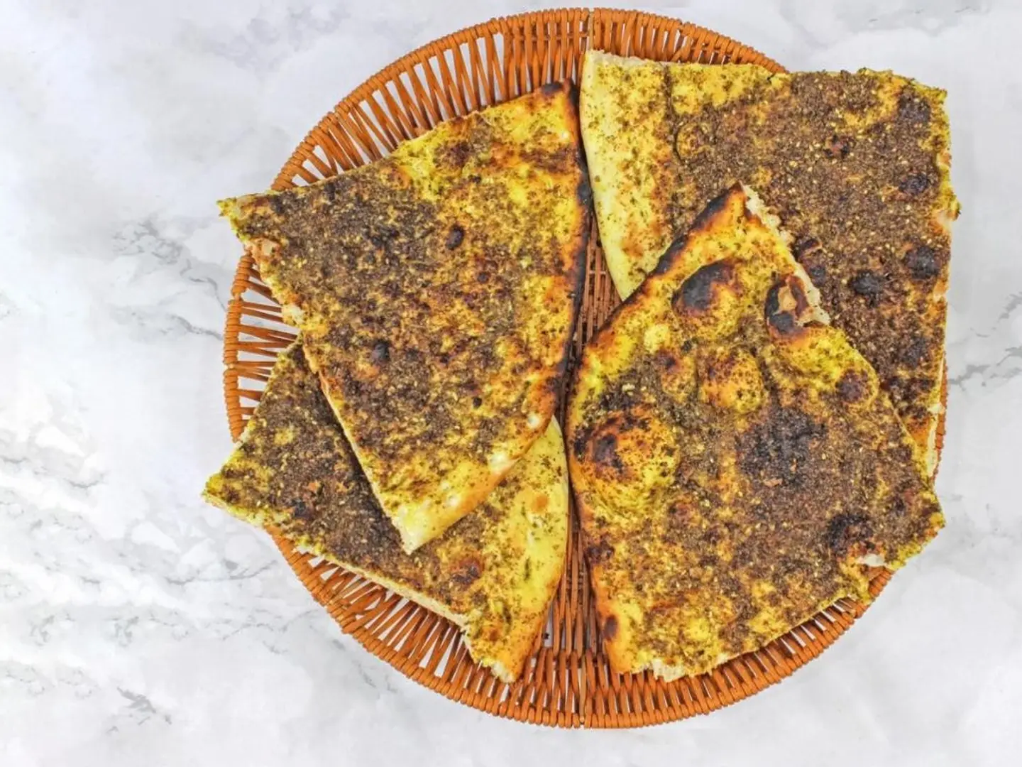 Tamees Bread With Cheese And Thyme