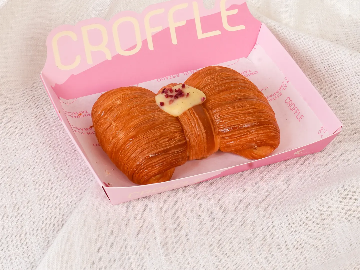 فيونكة كاسترد توت