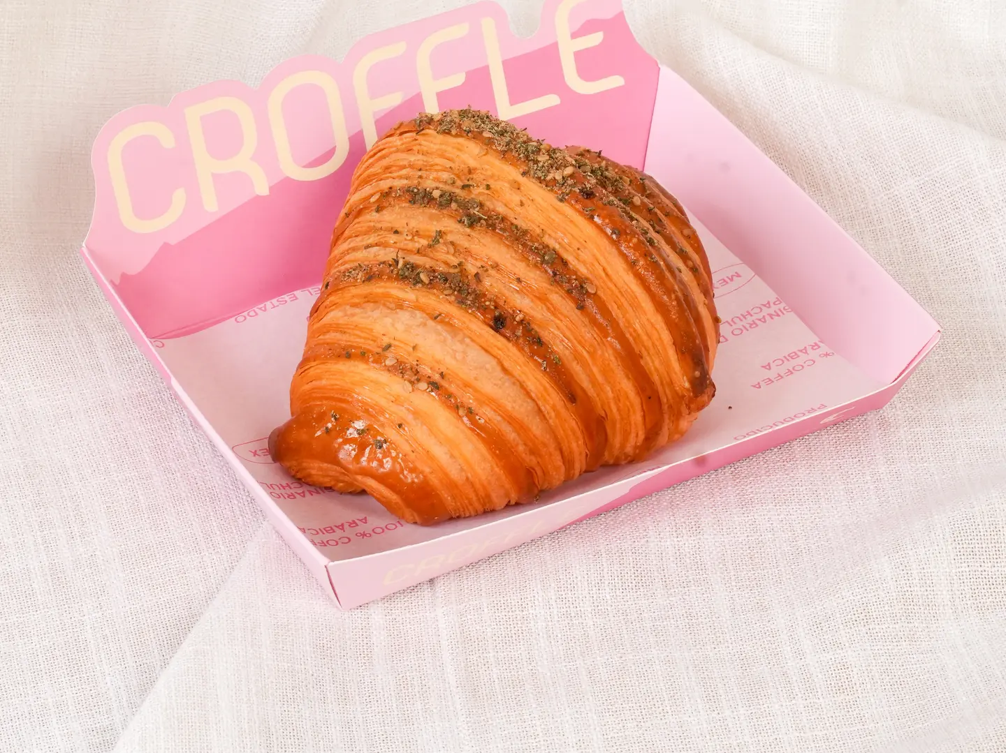 كرواسون حلوم زعتر