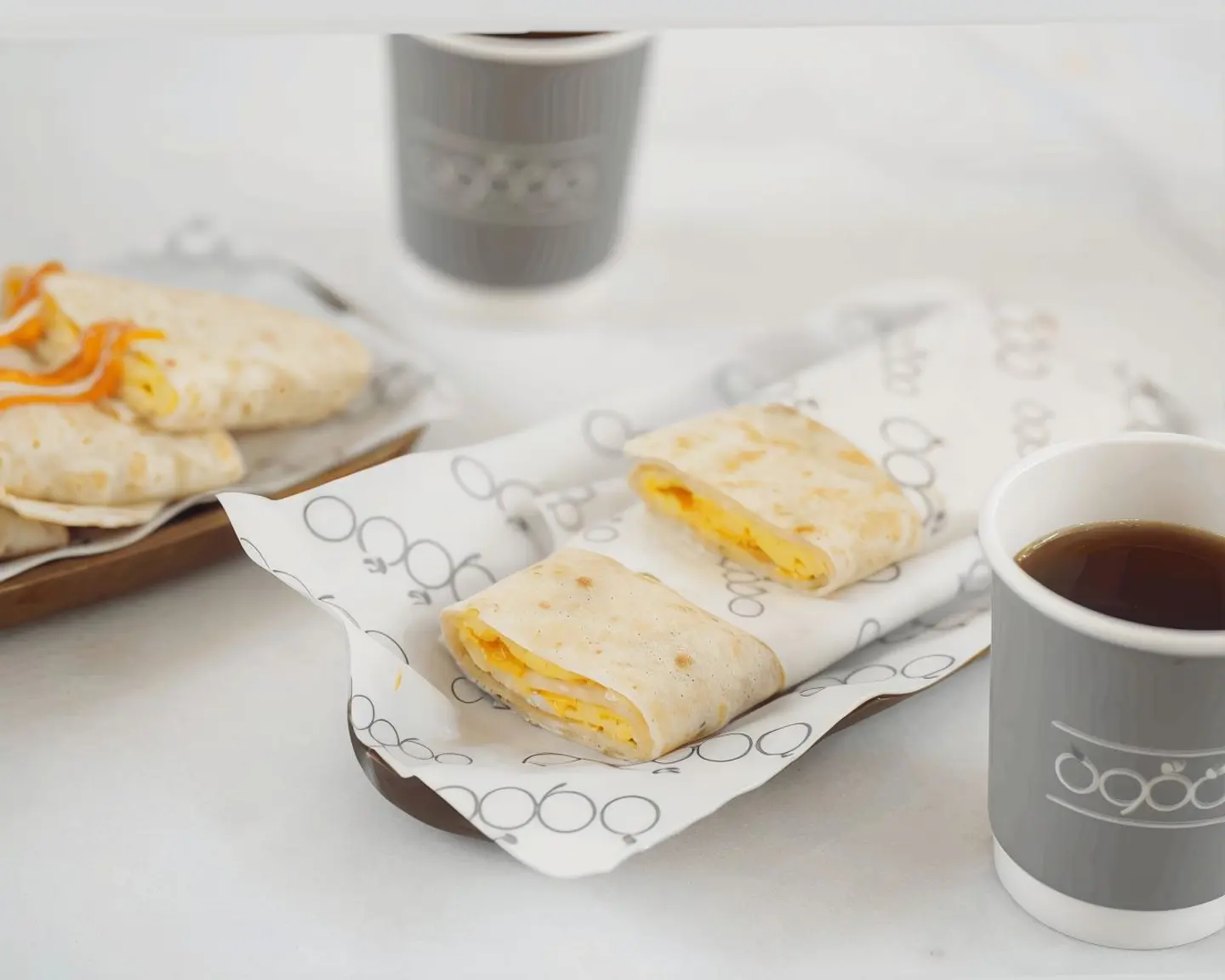 شباتي بيض جبن