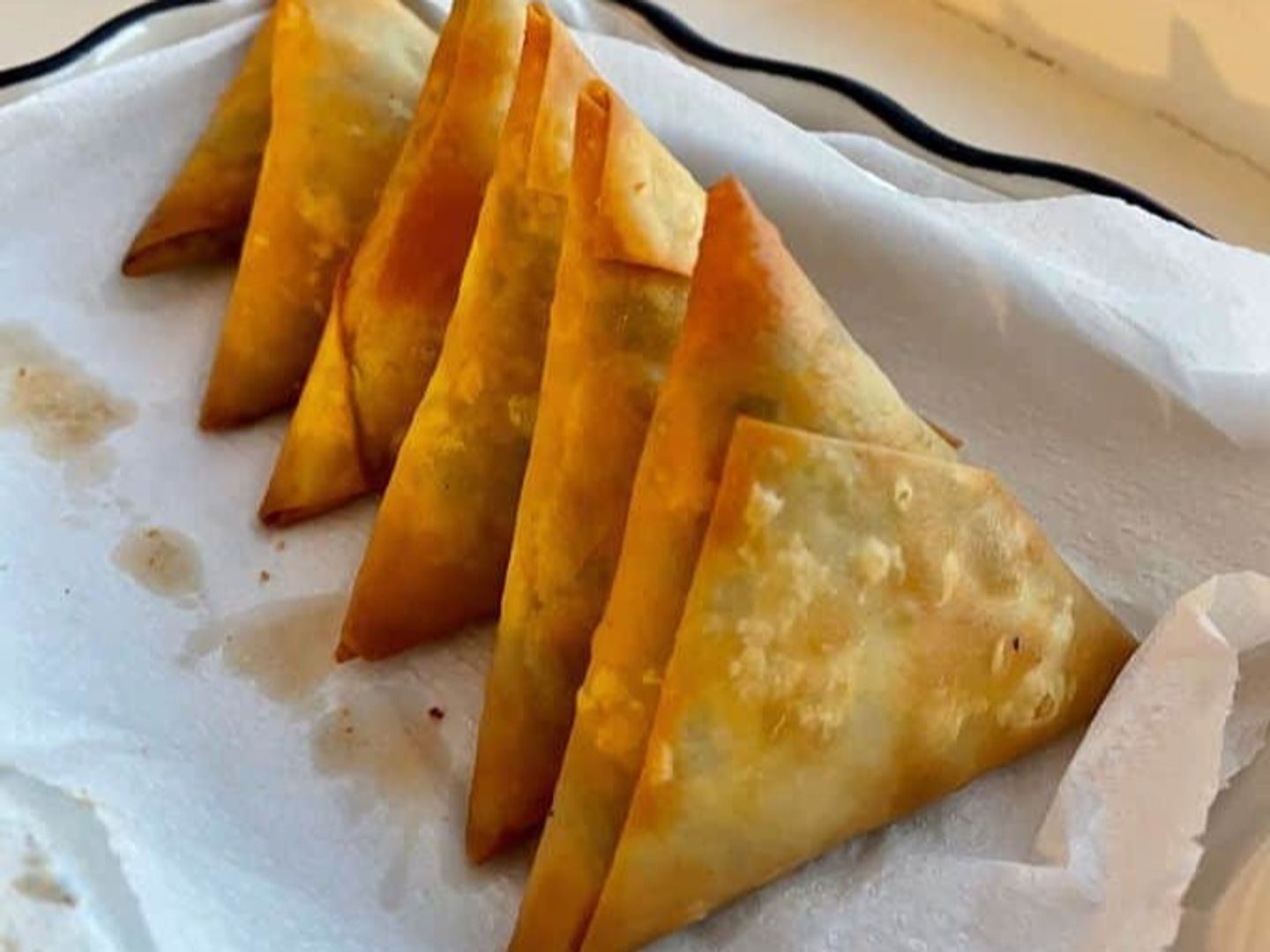 Chicken With Cheese Samosa