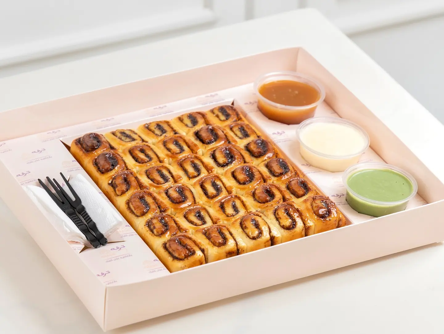 Cinnabon Medium Box