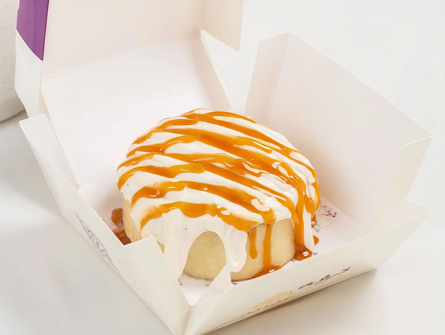 Large Caramel Cinnamon Roll