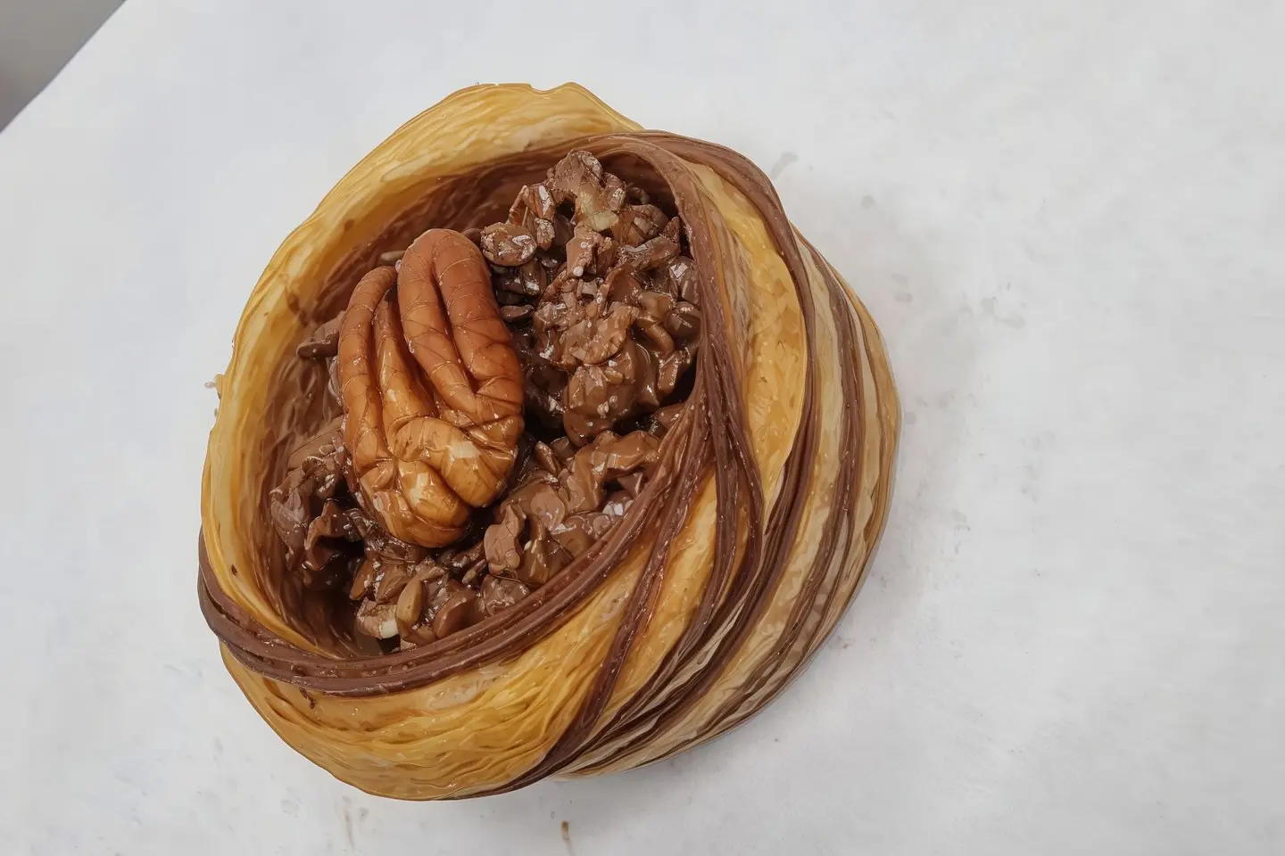 نيست برالين البندق القرمش