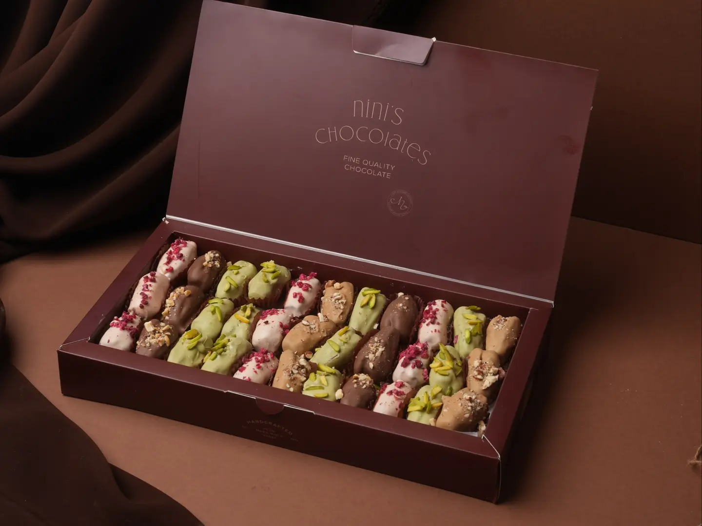 تمور نيني بالشوكولا الفاخرة