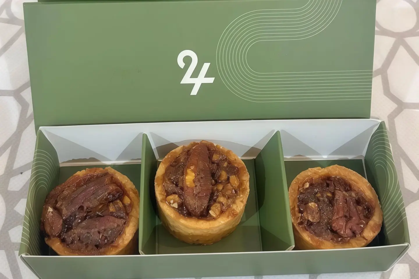 بيكان تارت - ثلاث قطع
