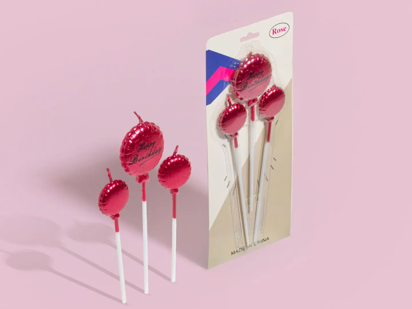 شمعة عيد ميلاد سعيد باللون الأحمر