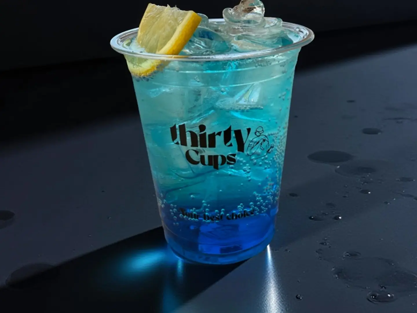 موهيتو توت ازرق