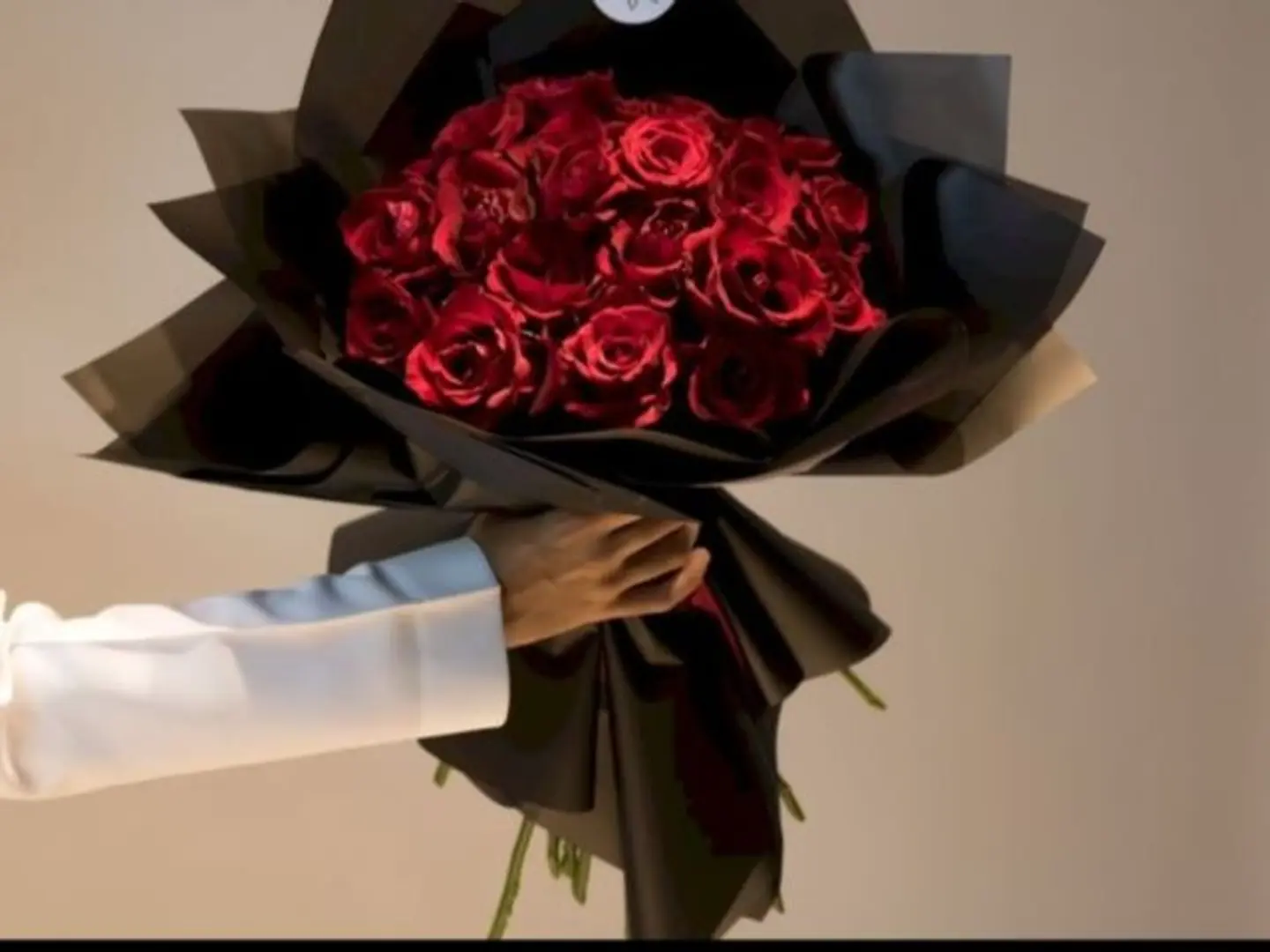 باقة الجوري الاحمر