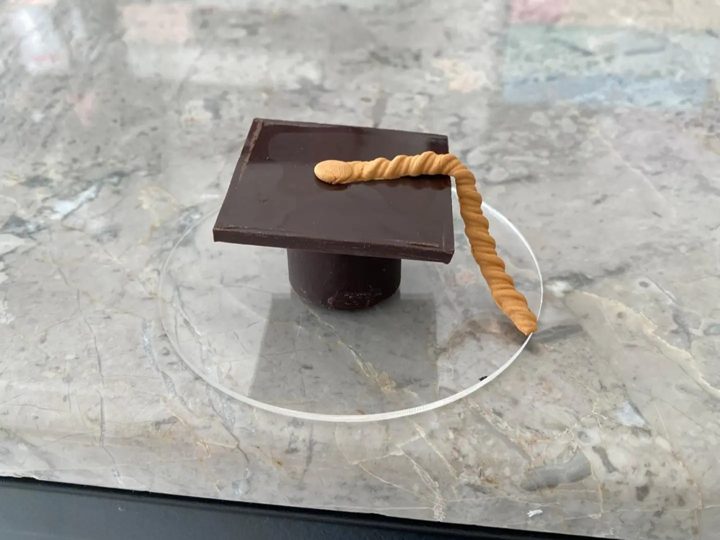 قبعة التخرج (كبيرة)