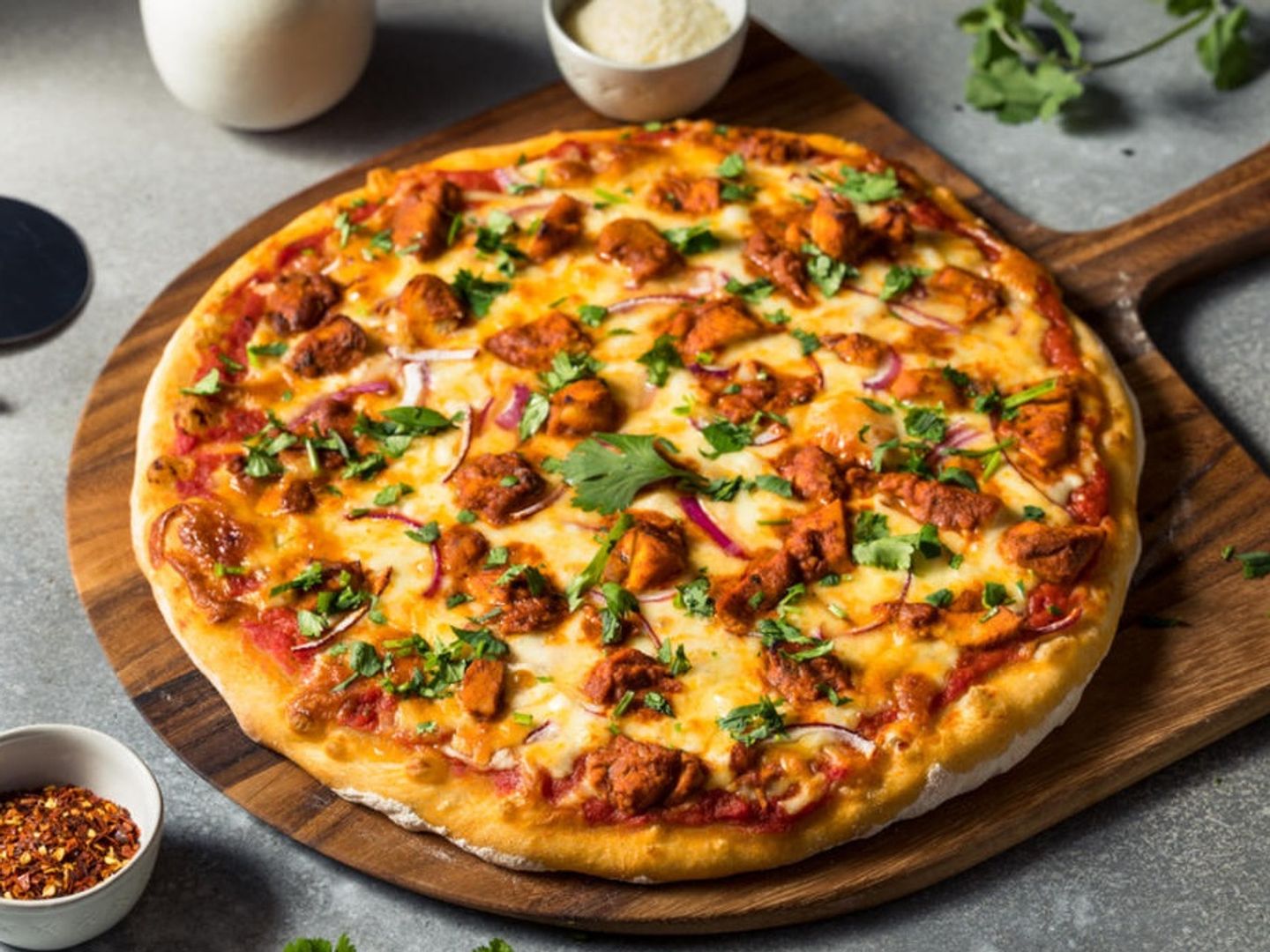 Large Crispy Chicken Pizza