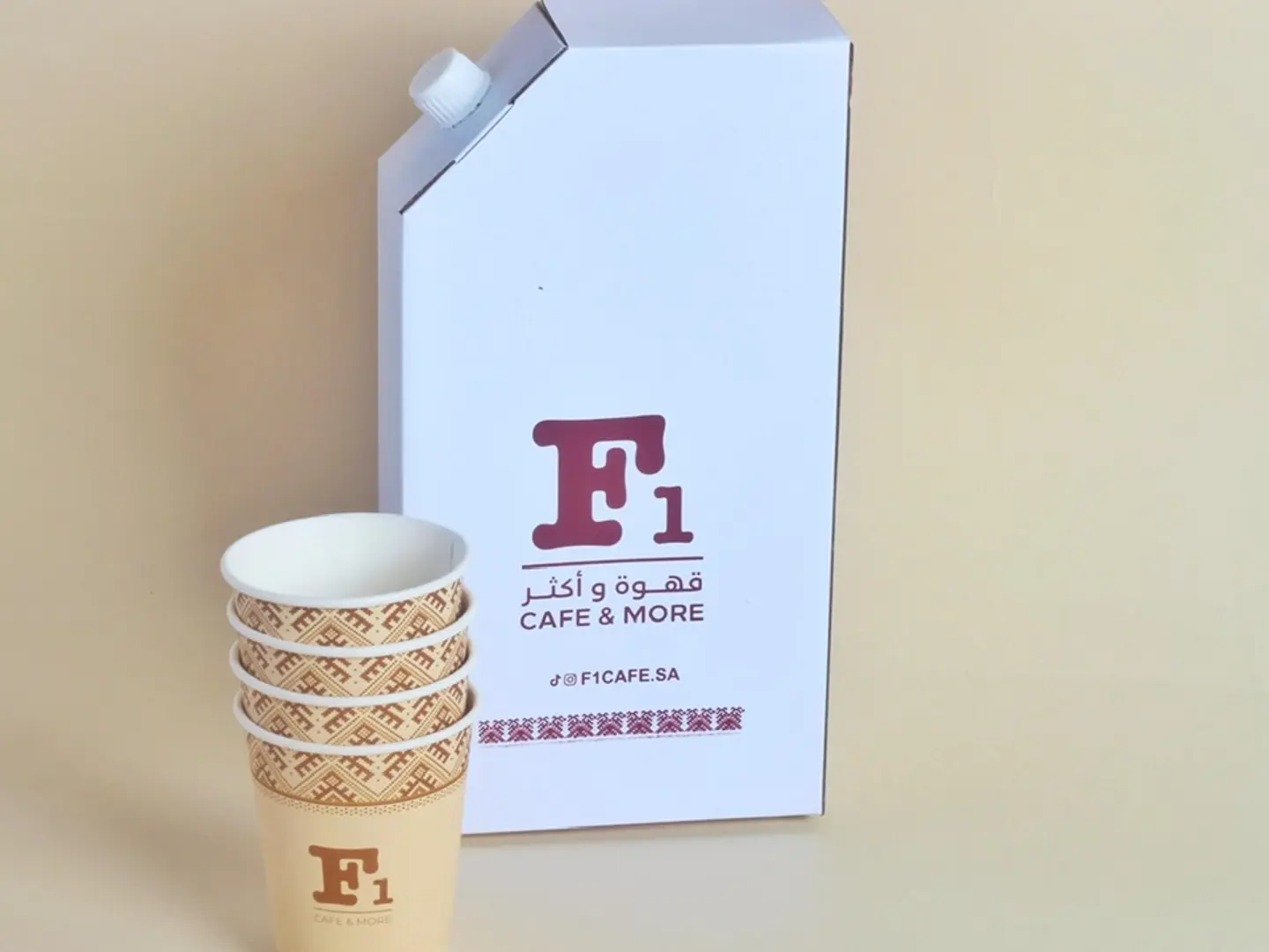 Box Coffee Family Hot