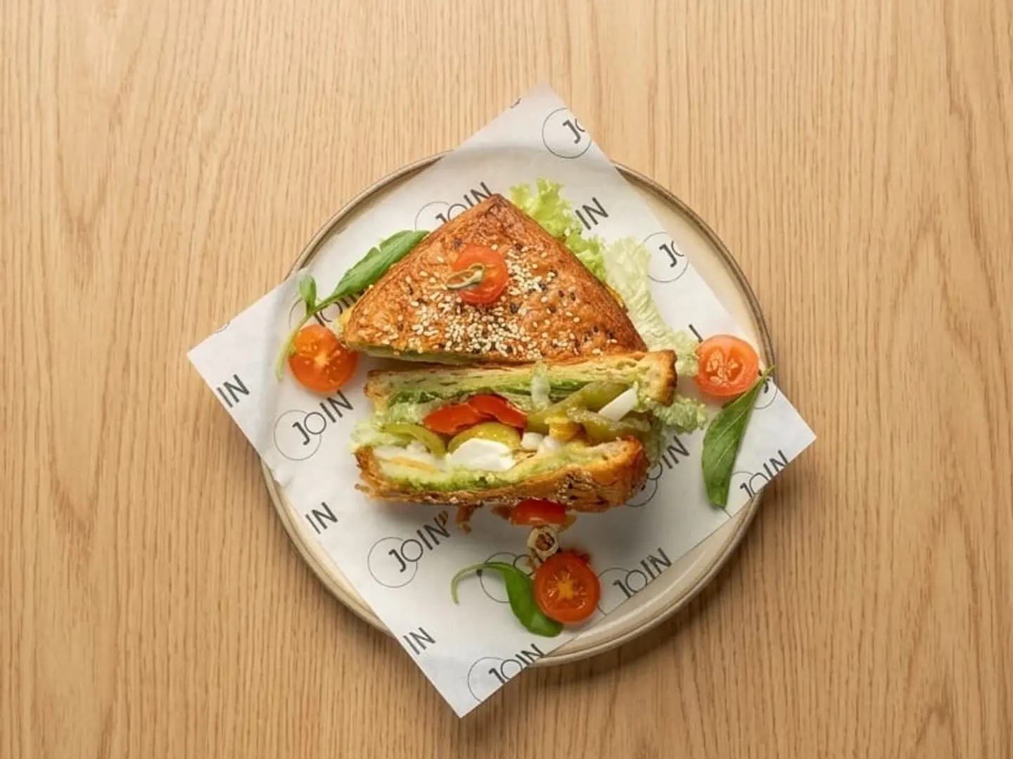 Egg Garden Sandwich With Coffee