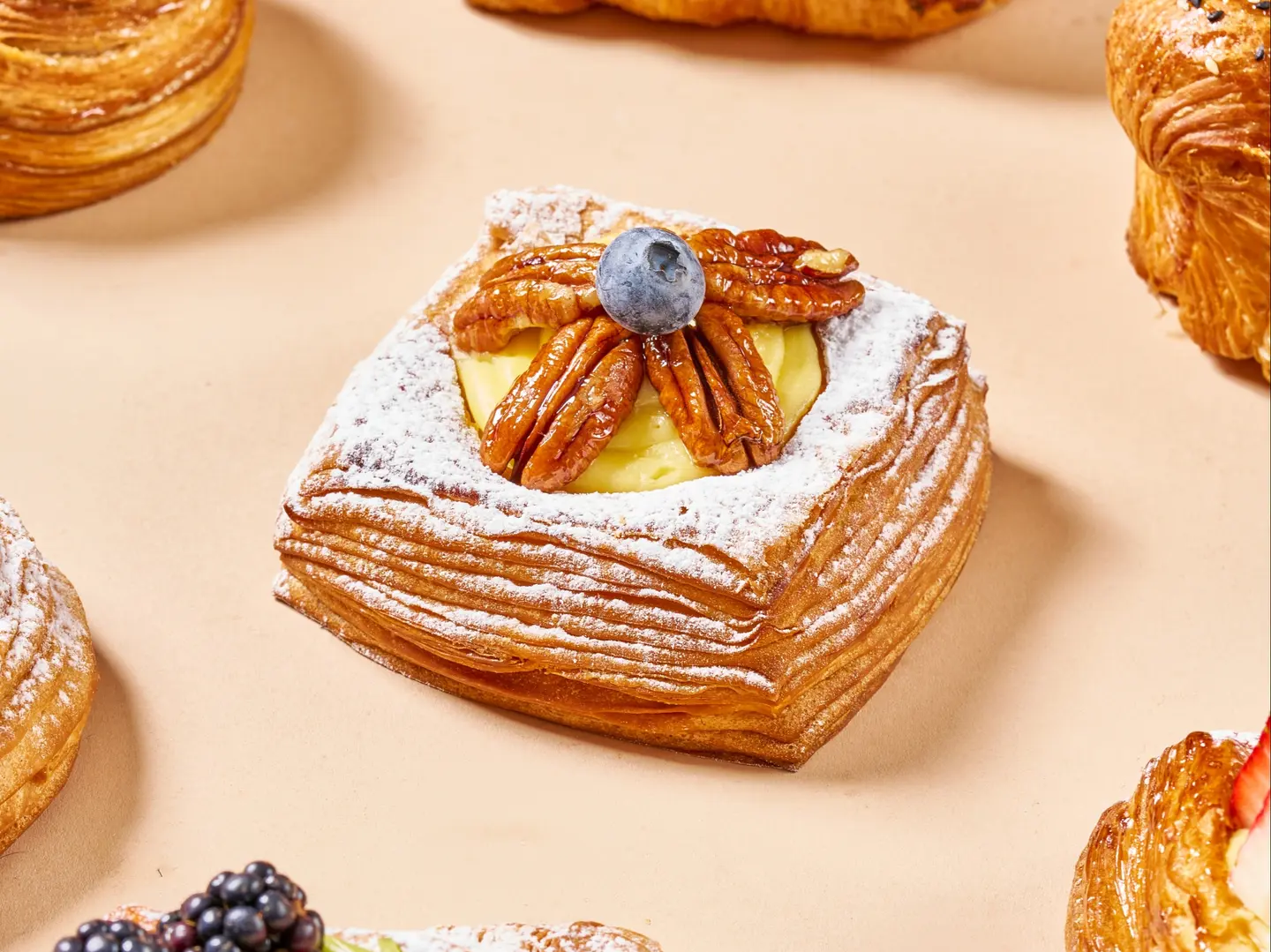 دانيش البيكان