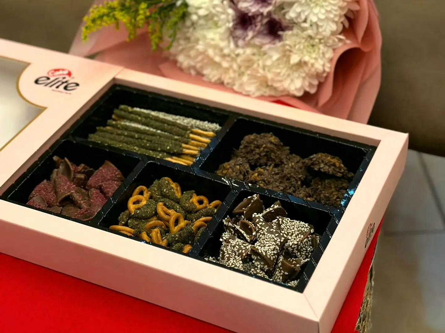 حالي ومالح نخبة الكيك