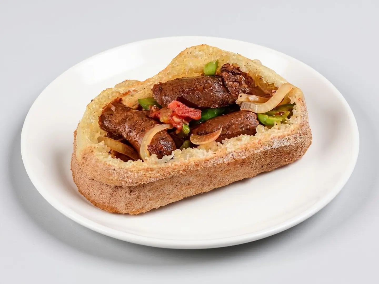 ساندوتش ليالي القاهرة عيش بلدي مصري سجق