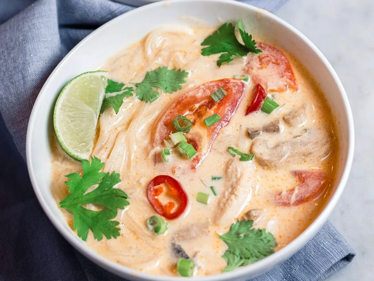 Tom Yum Chicken Soup ( Tom Kakai )