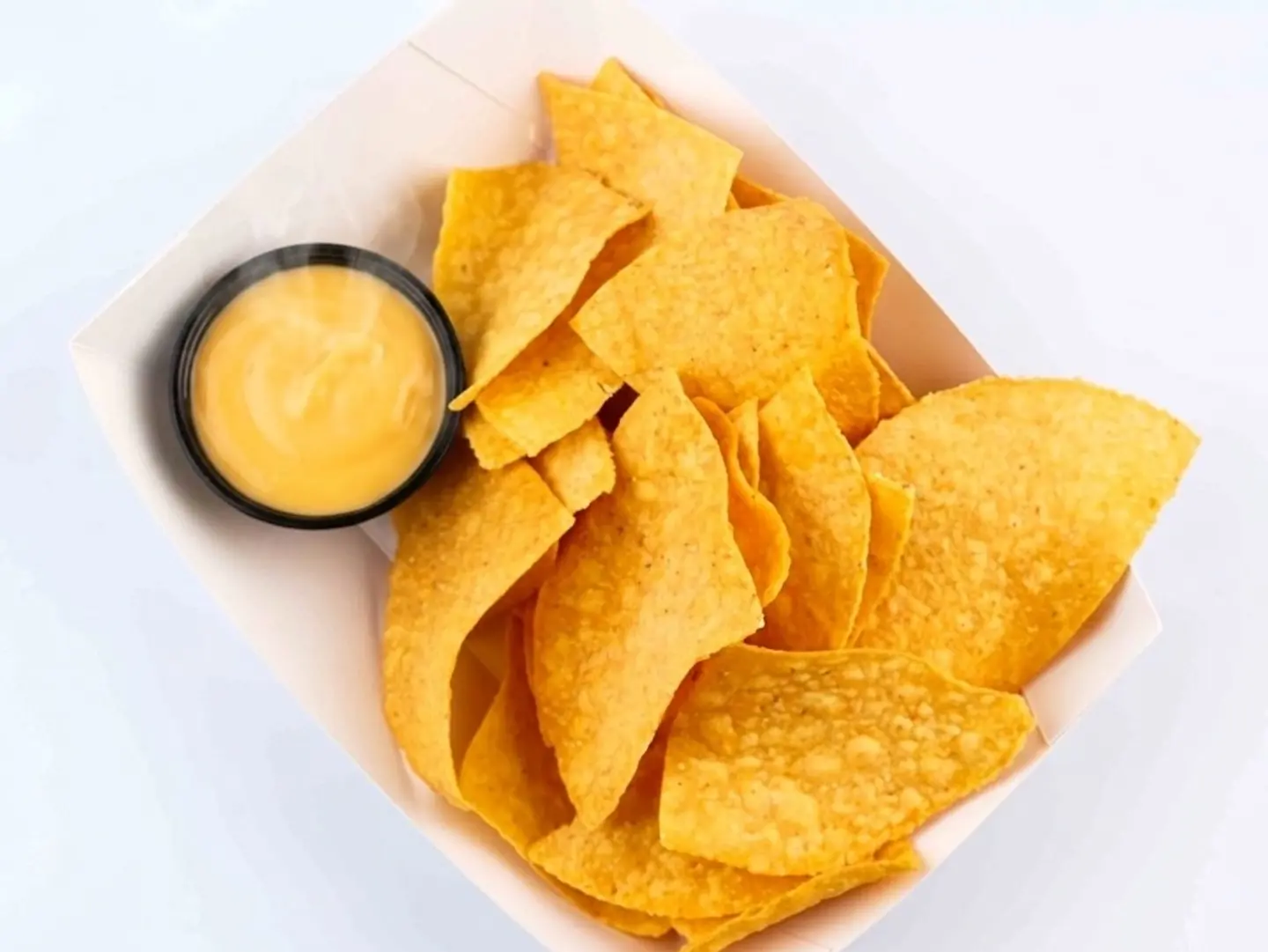 ناتشوز بالجبنة الذائبة