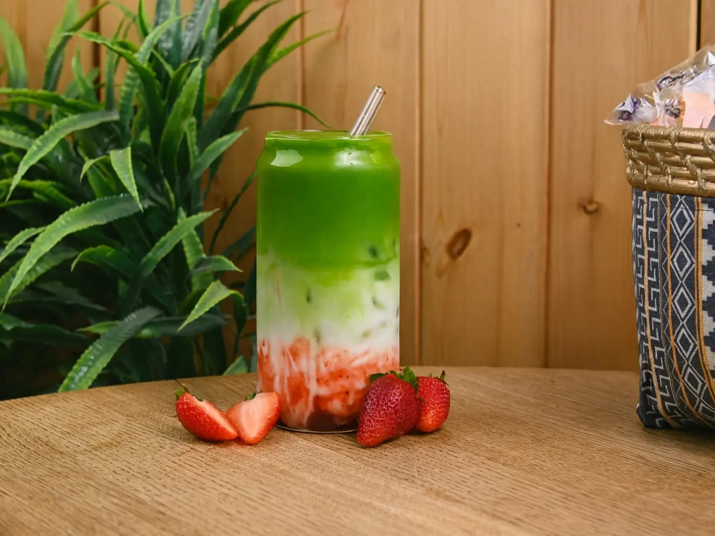 ماتشا بالفراولة