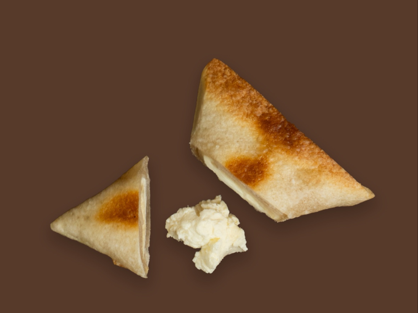 سمبوسة رقائق جبن صغير