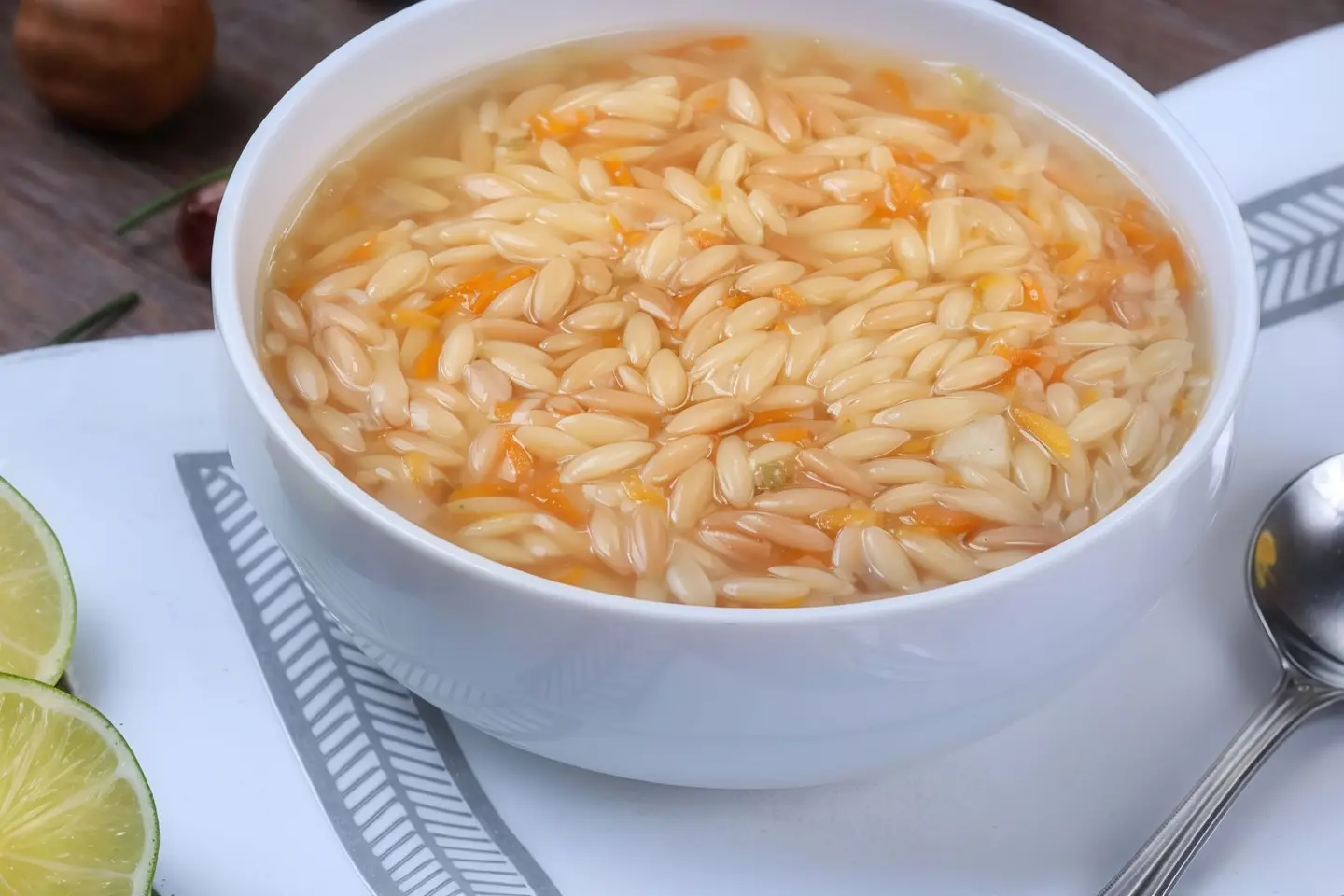 شوربه لسان عصفور