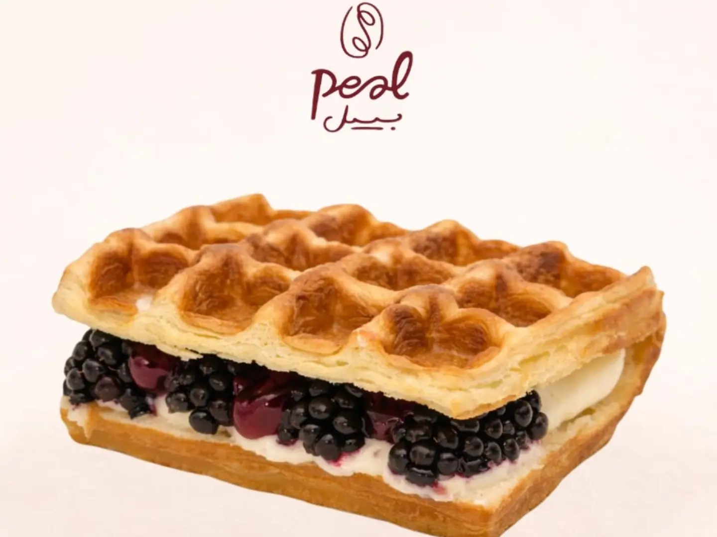 وافل توت تشيزكيك