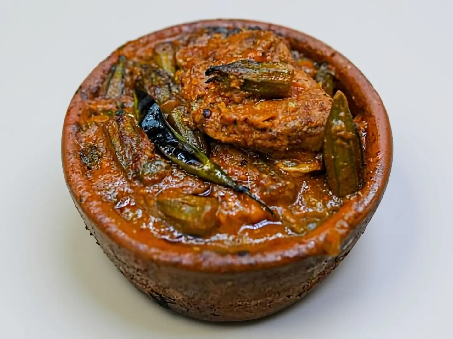 بامية باللحمة الضانى مع ارز مصري و شوربة لسان