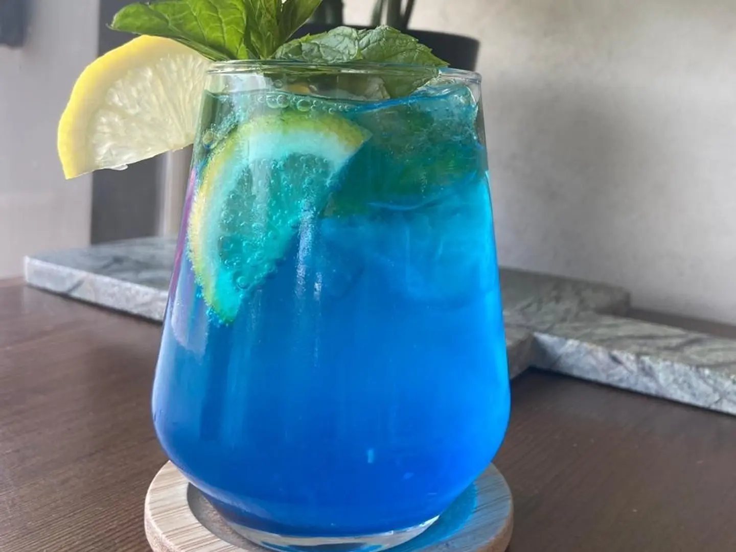 موهيتو الكلاسيك بلو