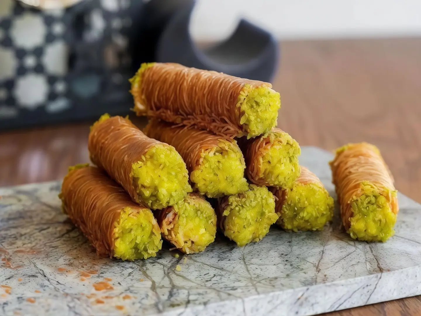 Kunafa Roll
