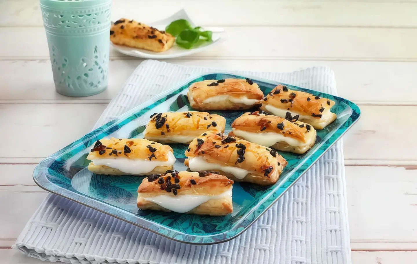 جبن بالزيتون