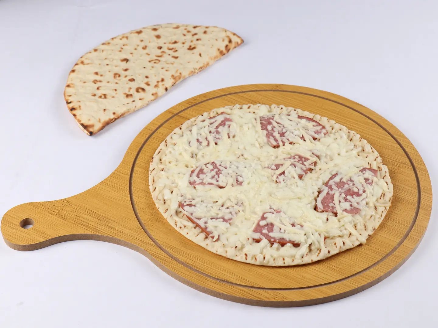 خبز الصاج السعودي بالجبن ولحم بقري مدخن