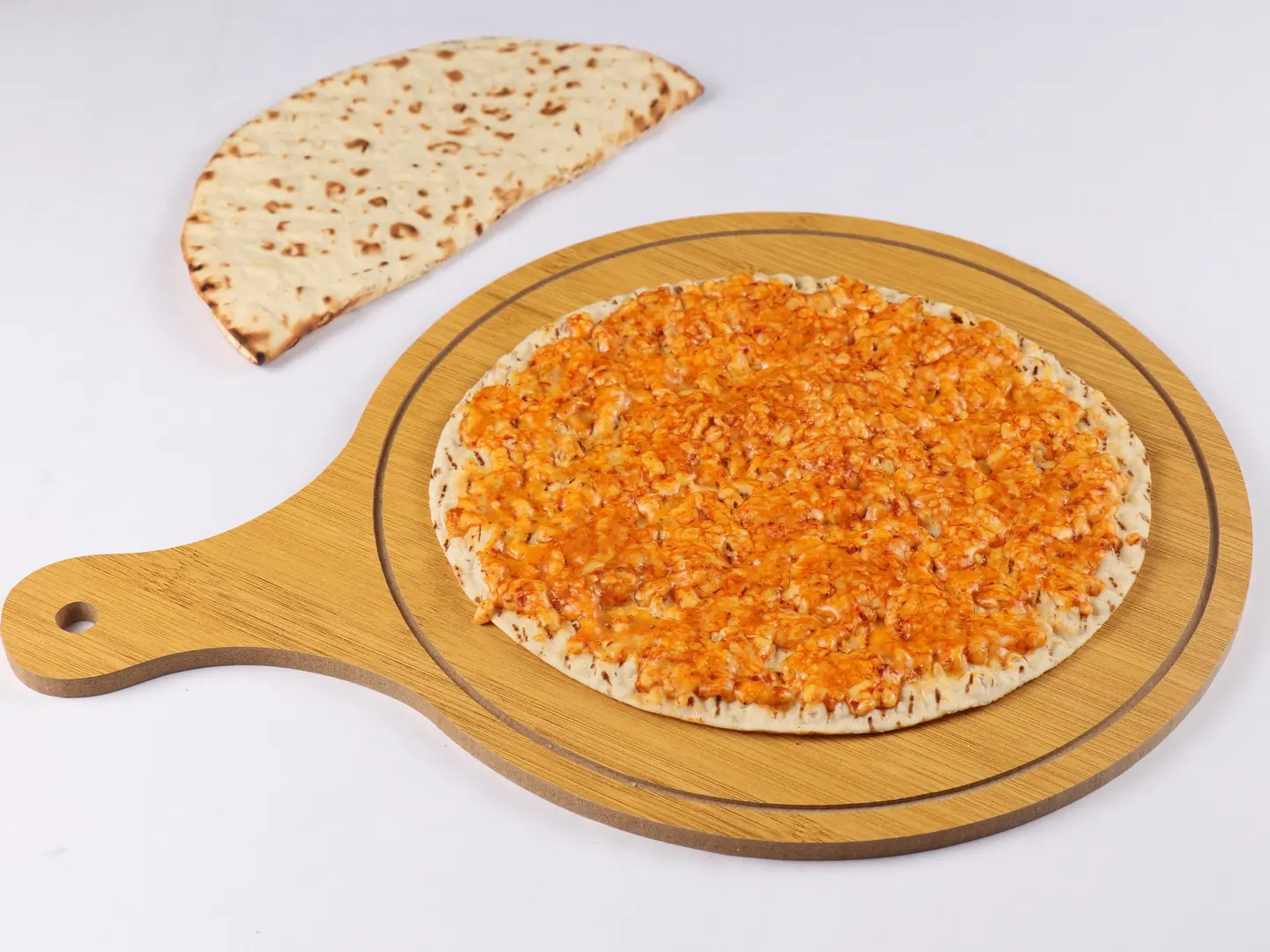 خبز صاج سعودي بالجبن الحار