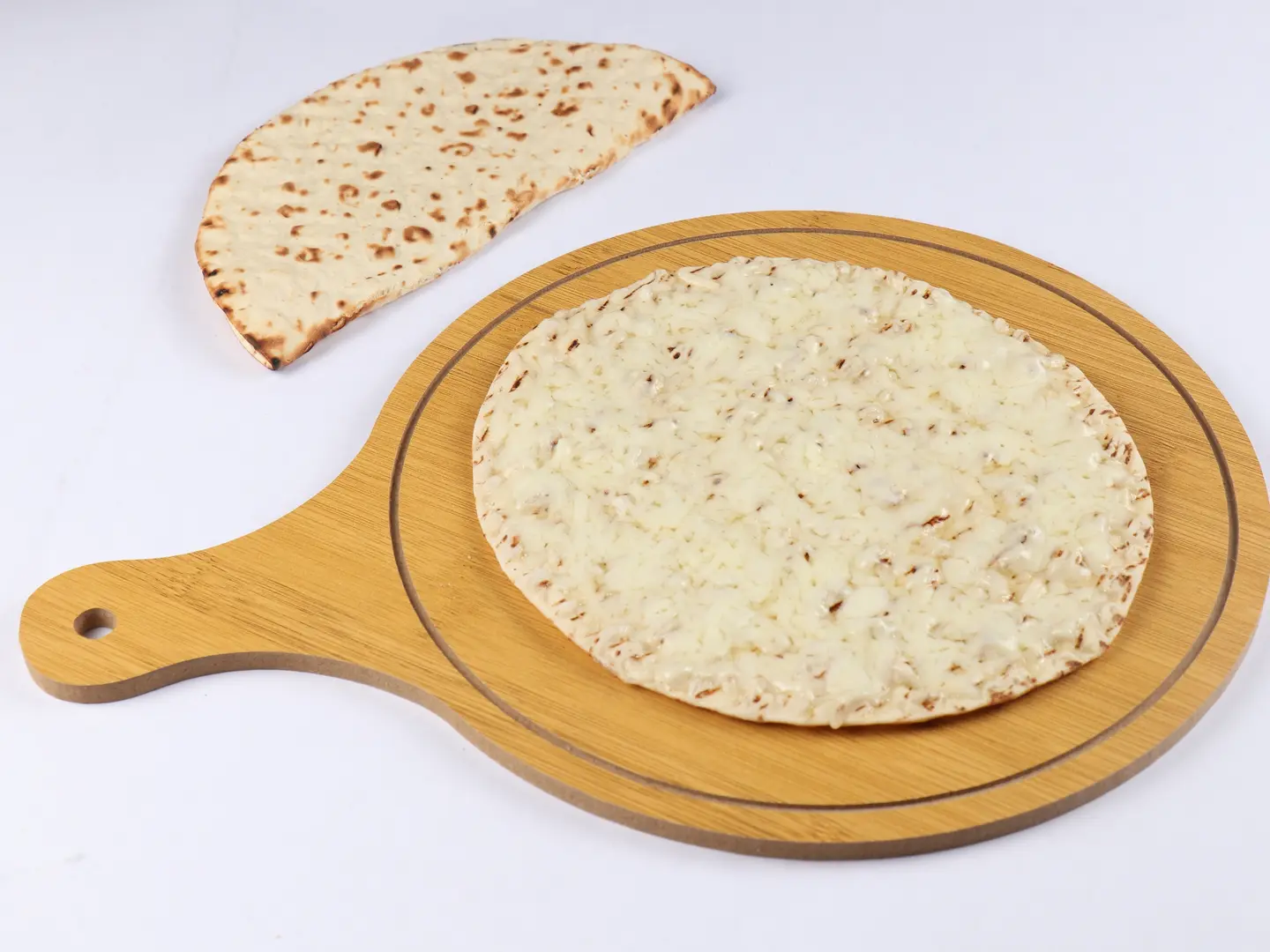 خبز الصاج السعودي بالجبن القشقوان