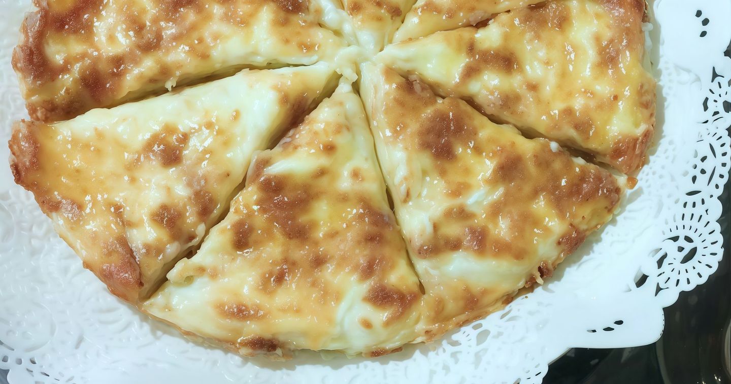Cream And Honey Pie With Nuts  - Small