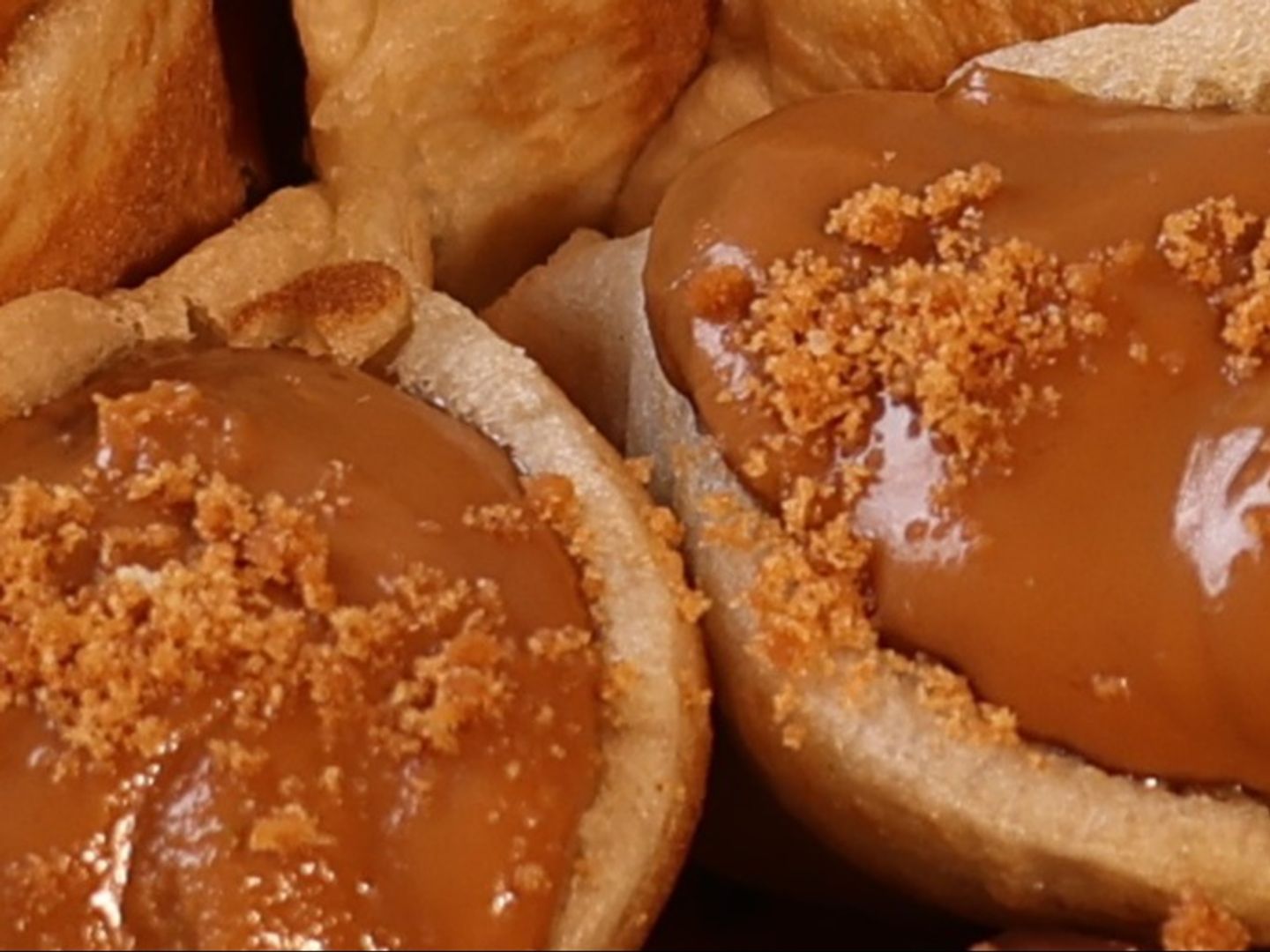 Qatayef Asafiri Lotus