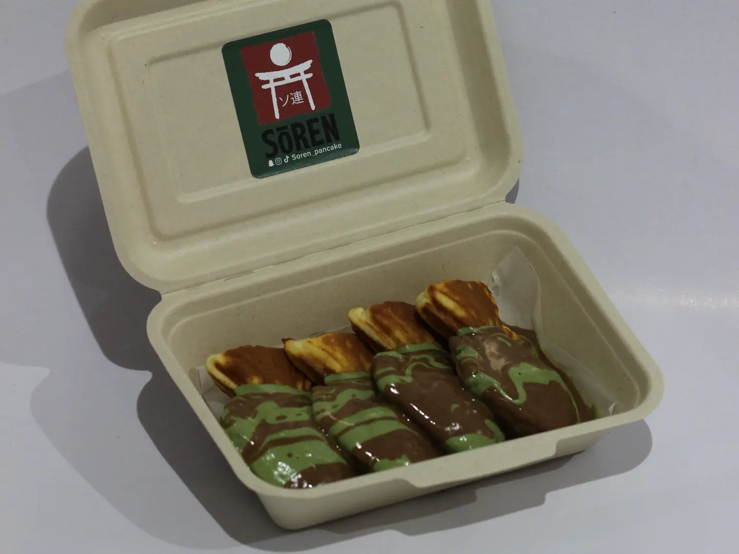 Taiyaki Fish With Pistachio Kunafa
