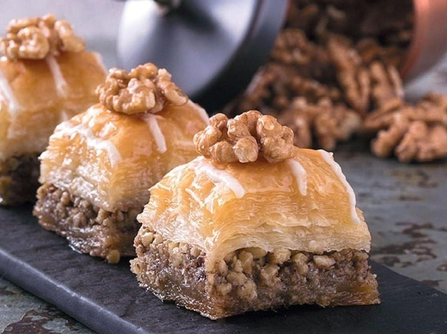 Baklawa With Cashewio   Half A Kilo