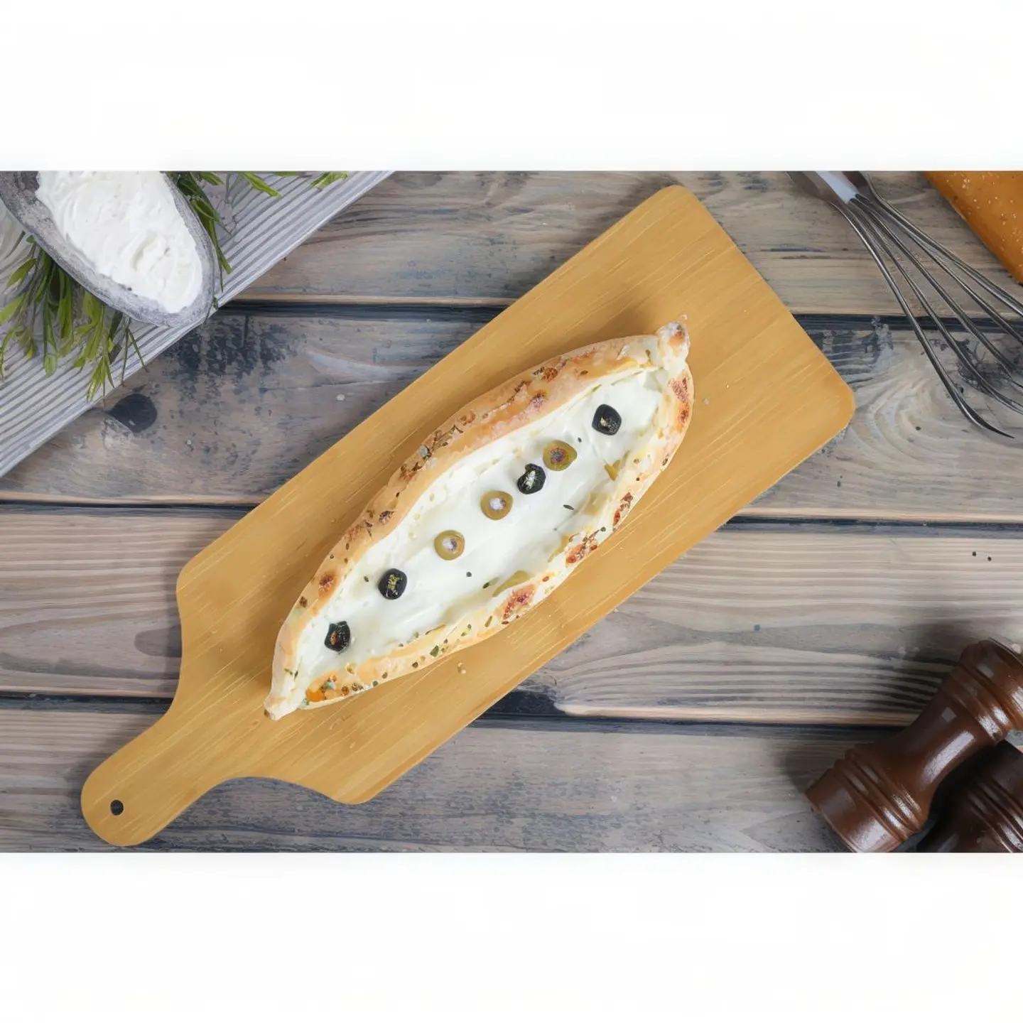 Mix Labneh Olives Pie