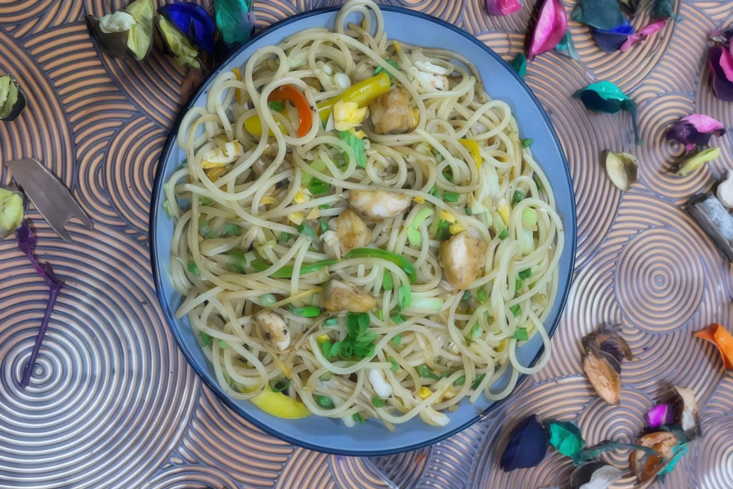 نودلز هاكا دجاج