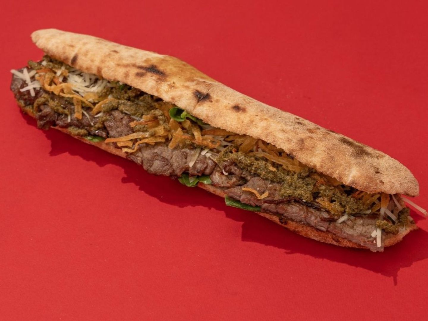 بيستوا ستيك ساندوتش
