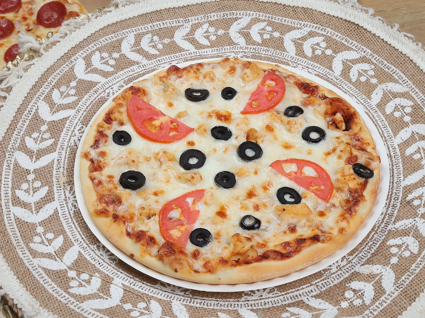 بيتزا خضار وسط