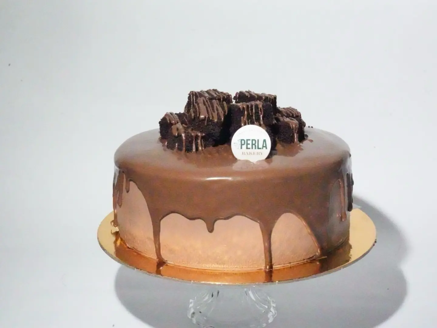 Cake With Nutella Filling - Size 18