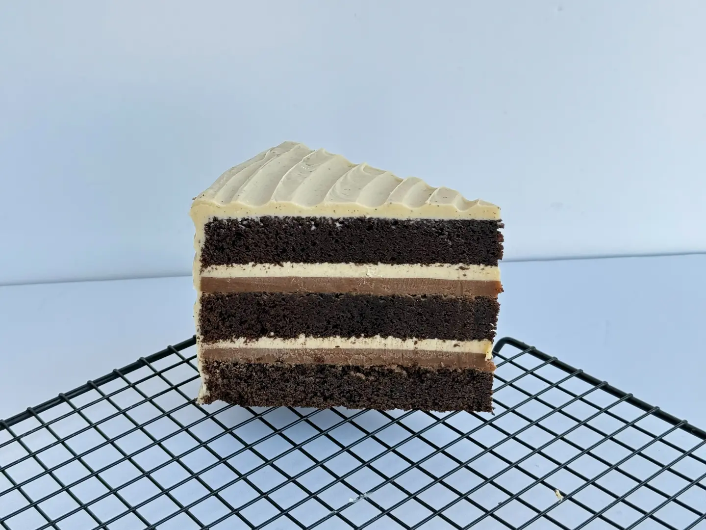 كيكة شوكلت بحشوة الاسبرسو