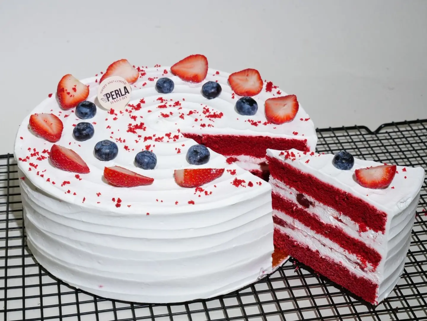 Strawberry Red Velvet Cake - One Pcs